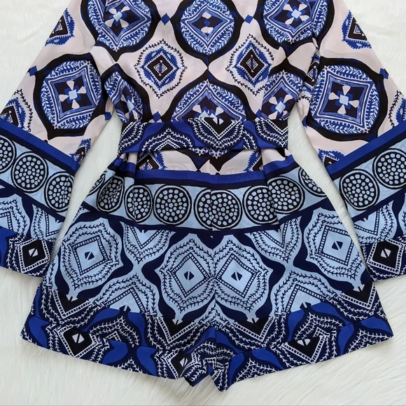 Alexis Robbie Romper In Santorini Print | Size M - Picture 13 of 16
